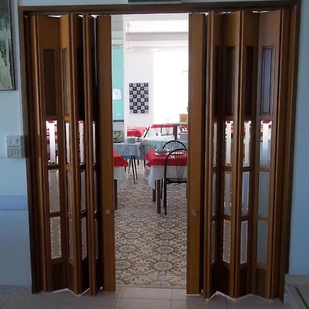 מלון Italia סניגליה