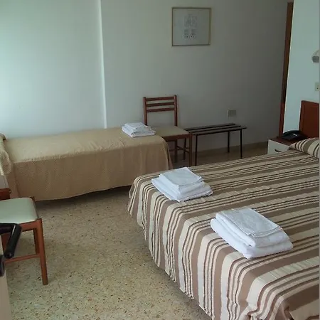 Italia מלון סניגליה