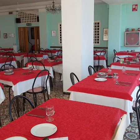 Italia Отель Сенигаллия