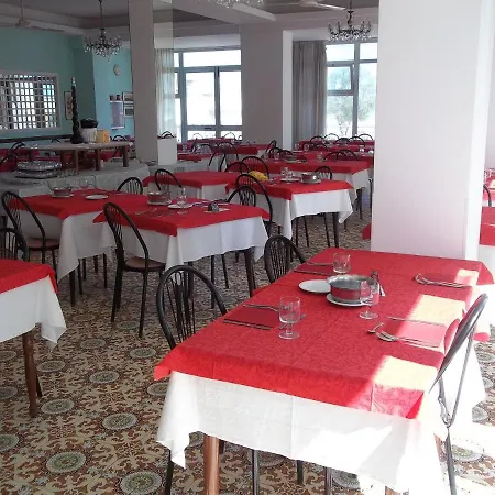 Отель Italia Сенигаллия