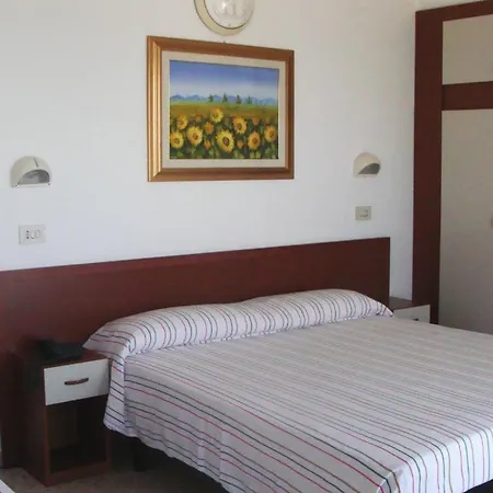 Italia Hotel 3*