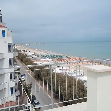 Отель Italia 3*