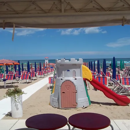 Italia Отель 3*