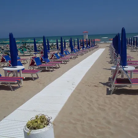 Italia Отель 3*