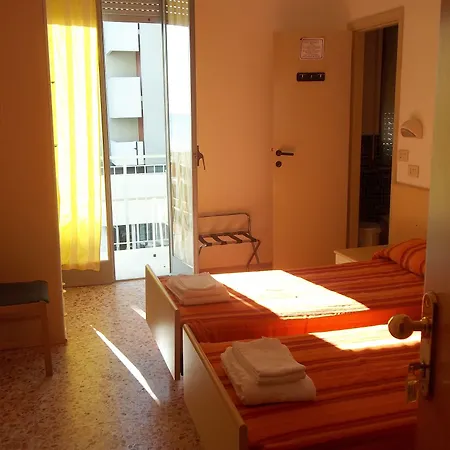 Отель Italia 3*