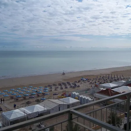 Отель Italia 3*