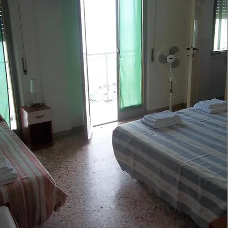 Italia Отель 3*